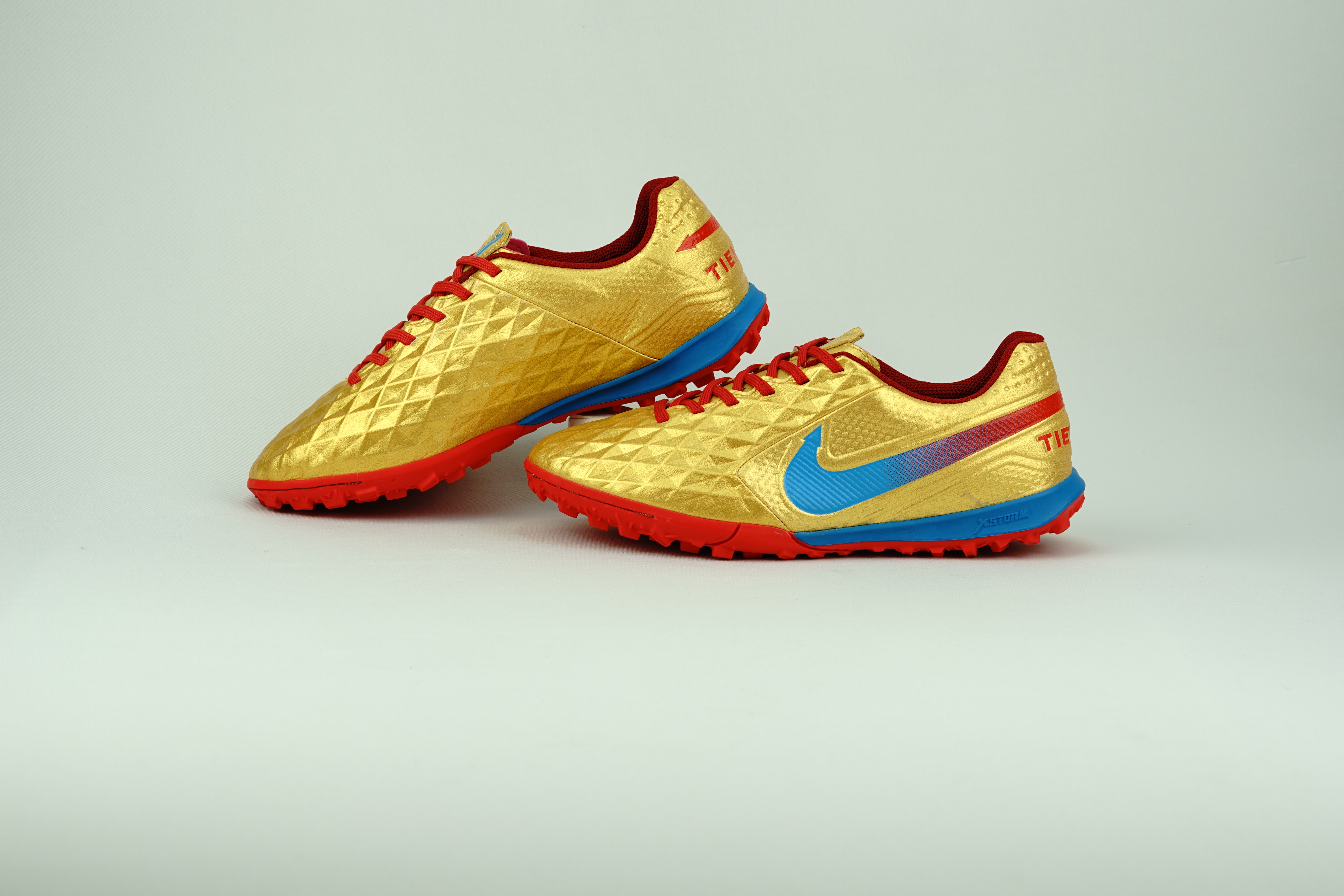 Xstorm Tiempo da - Đồng ngọc đỏ